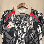 England X Palace  26-27 | Special Edition